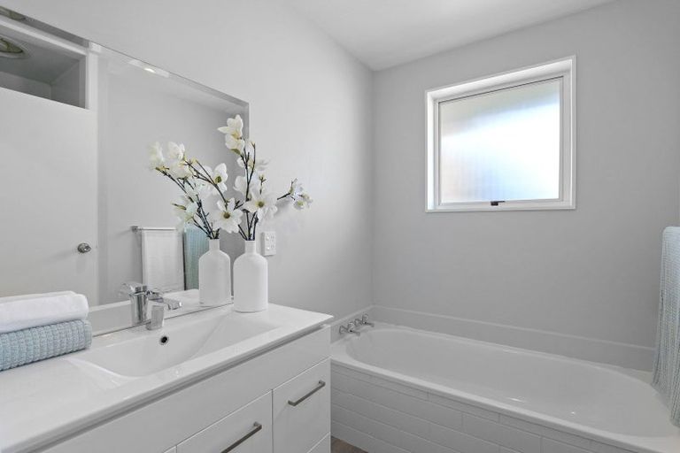 Photo of property in 1/18 Gibson Drive, Hornby, Christchurch, 8042