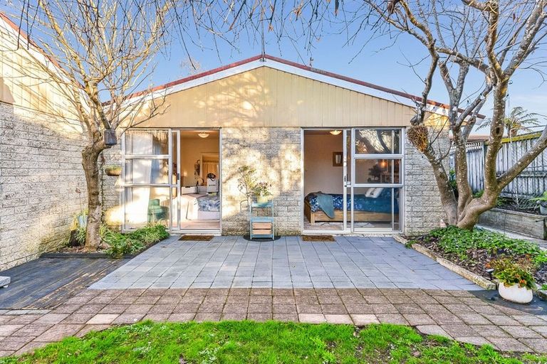 Photo of property in 15b Taylor Terrace, St Andrews, Hamilton, 3200