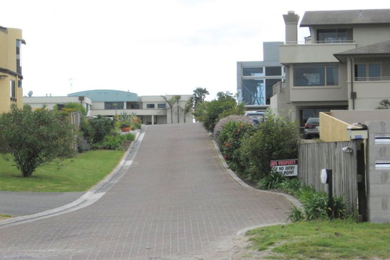 Photo of property in 211a Papamoa Beach Road, Papamoa Beach, Papamoa, 3118