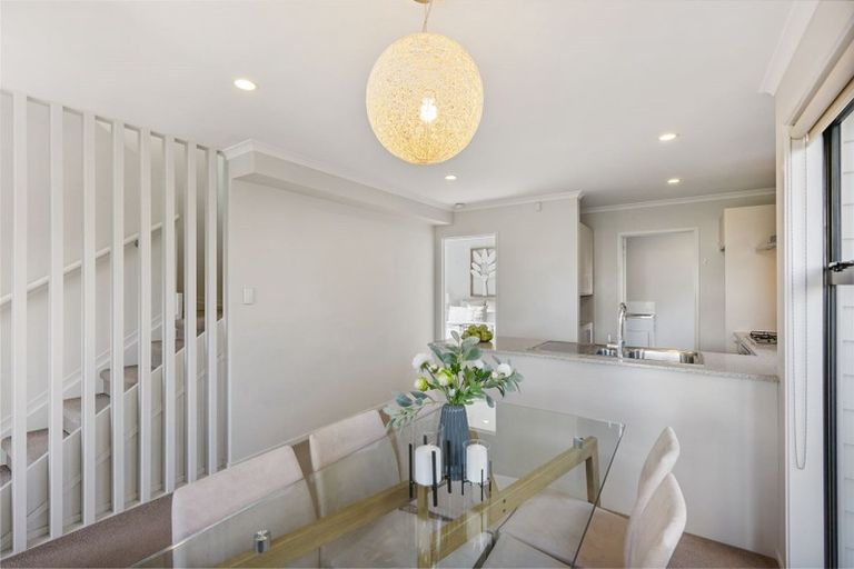 Photo of property in 6 Hirimate Place, Flat Bush, Auckland, 2019