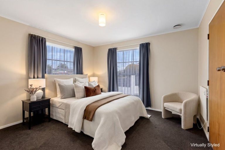 Photo of property in 45 Hartford Crescent, Totara Park, Upper Hutt, 5018