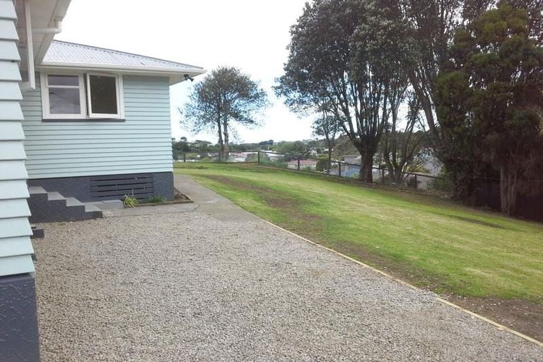 Photo of property in 1a Endeavour Street, Marfell, New Plymouth, 4310
