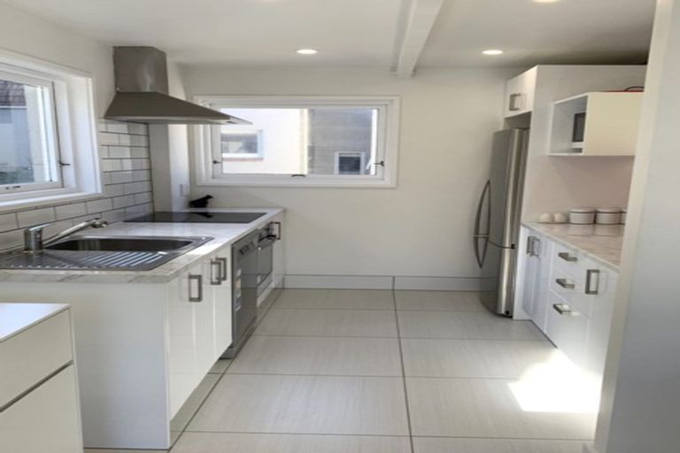 Photo of property in 10 Cottleville Terrace, Thorndon, Wellington, 6011