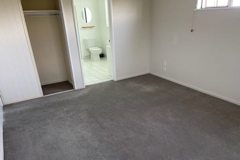 Photo of property in 19 Teviotview Place, Amberley, 7410