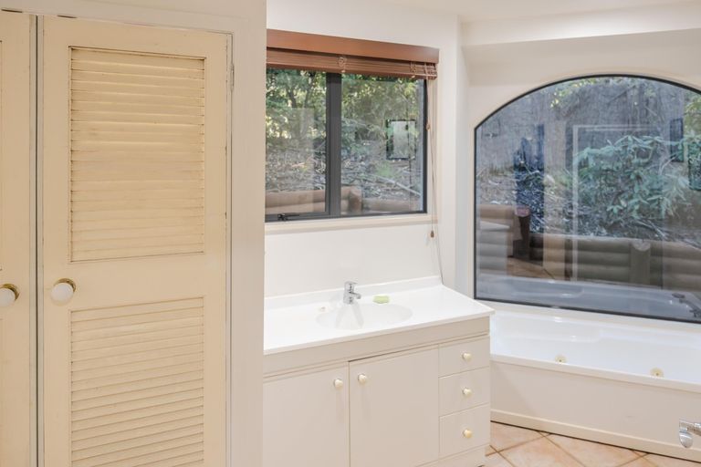 Photo of property in 15 Reid Road, Herbert, Oamaru, 9495