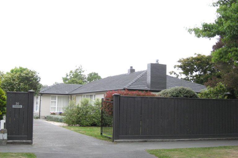 Photo of property in 30 Burnside Crescent, Burnside, Christchurch, 8053