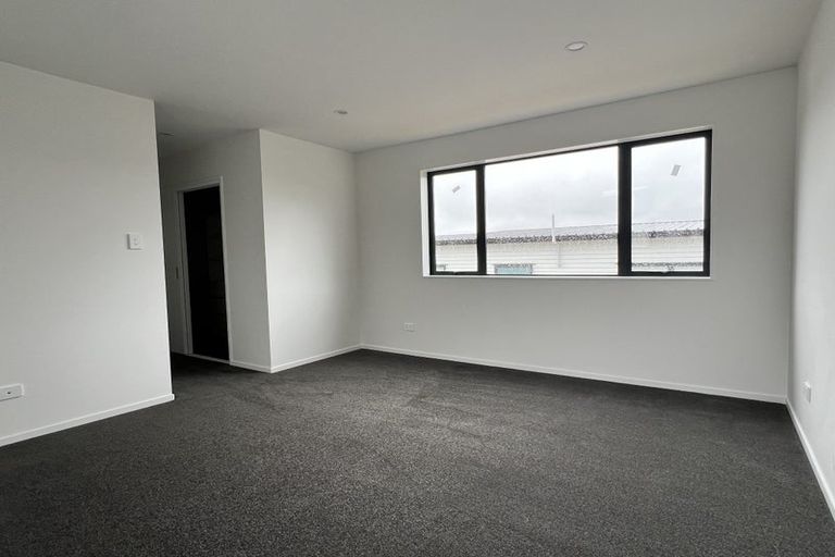 Photo of property in 105a Bond Crescent, Forrest Hill, Auckland, 0620