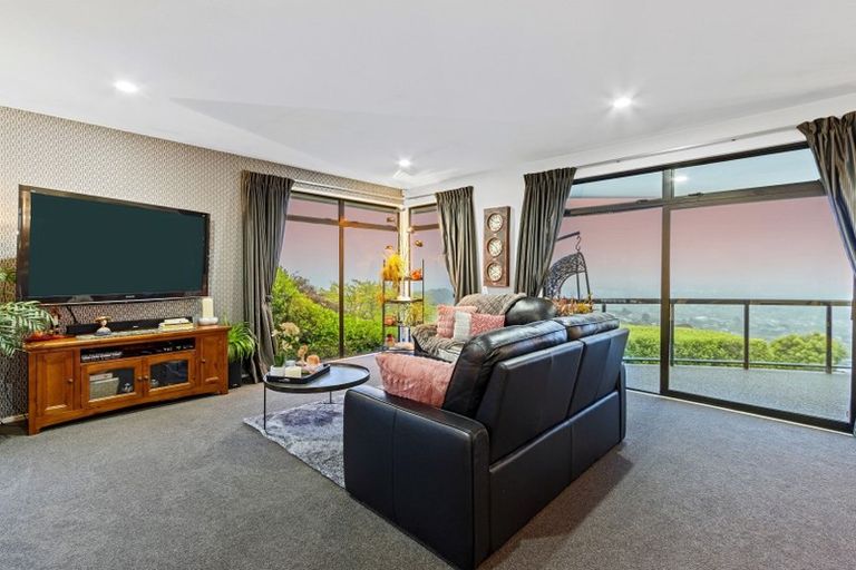 Photo of property in 18 Harry Ell Drive, Cashmere, Christchurch, 8022
