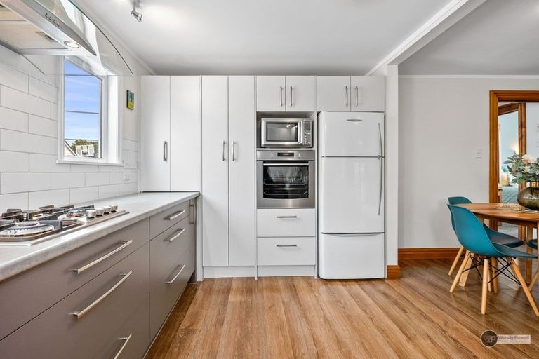 Photo of property in 11 Manchester Street, Petone, Lower Hutt, 5012