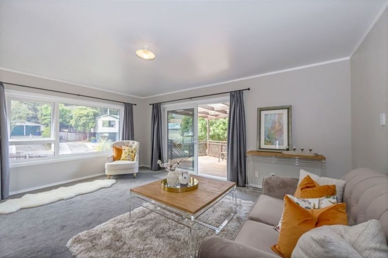 Photo of property in 1/29 Cranston Street, Torbay, Auckland, 0632