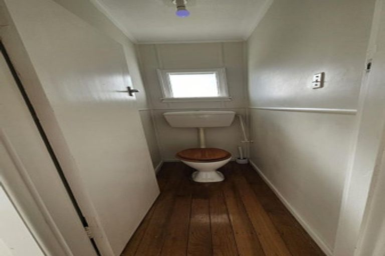 Photo of property in 1137 Devon Road, Bell Block, New Plymouth, 4373