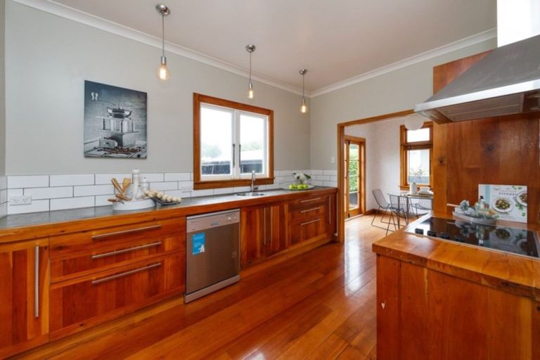 Photo of property in 30 Havill Street, Takaro, Palmerston North, 4410