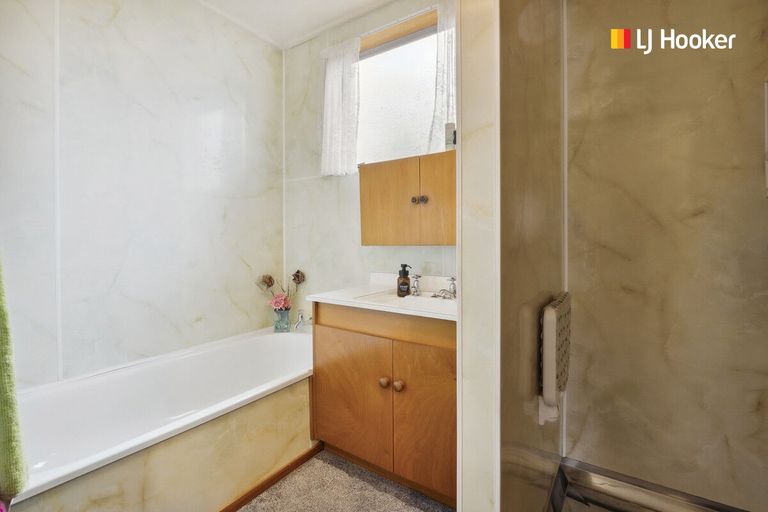 Photo of property in 2d Rennie Street, Green Island, Dunedin, 9018