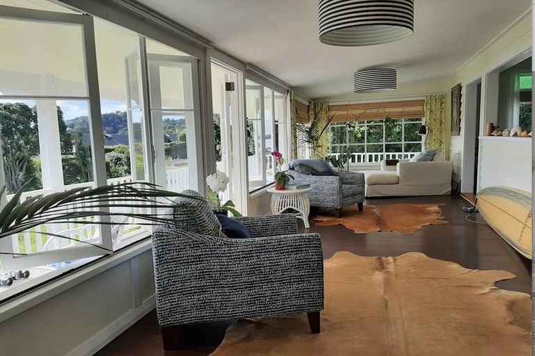 Photo of property in 13 Robertson Street, Russell, 0202