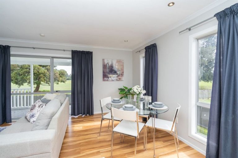 Photo of property in 19 Crescent Court, Melville, Hamilton, 3206