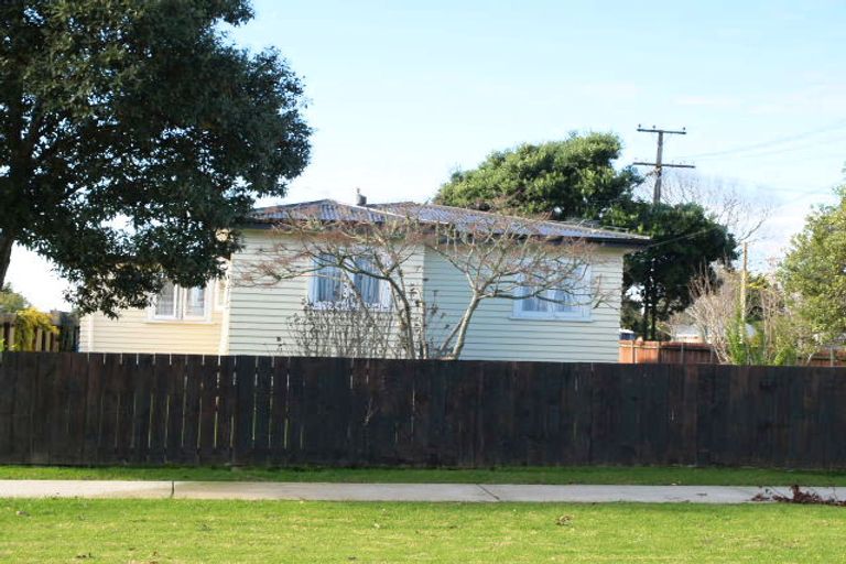 Photo of property in 4 Milton Road, Papatoetoe, Auckland, 2024