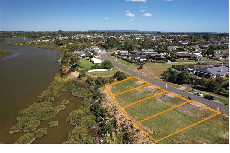 Photo of property in 9 York Terrace, Riverhead, 0820