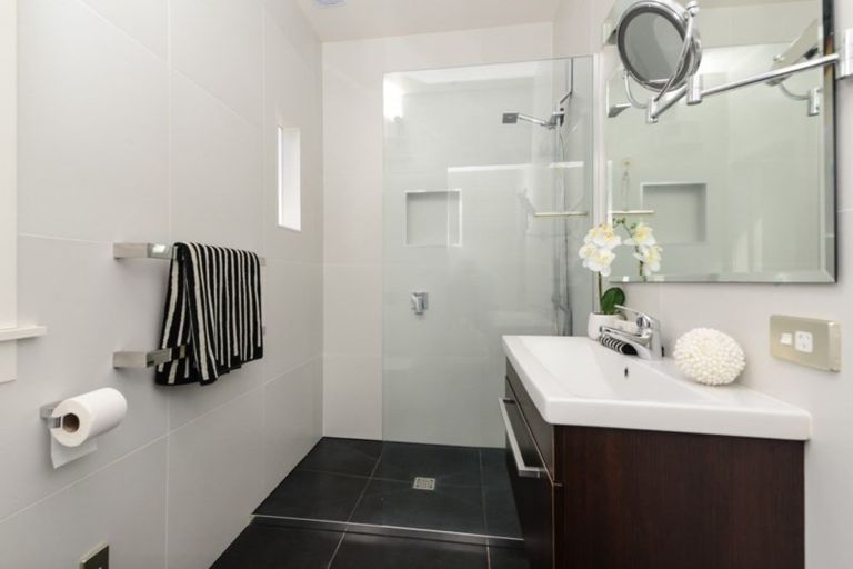 Photo of property in 19 Gillies Avenue, Claudelands, Hamilton, 3214