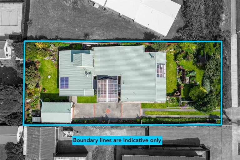 Photo of property in 6 William Street, Waikanae Beach, Waikanae, 5036