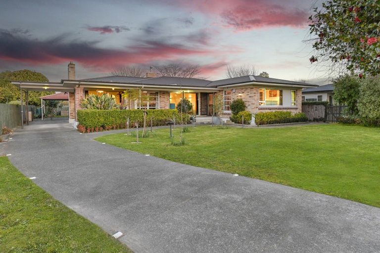 Photo of property in 305 Frimley Avenue, Frimley, Hastings, 4120