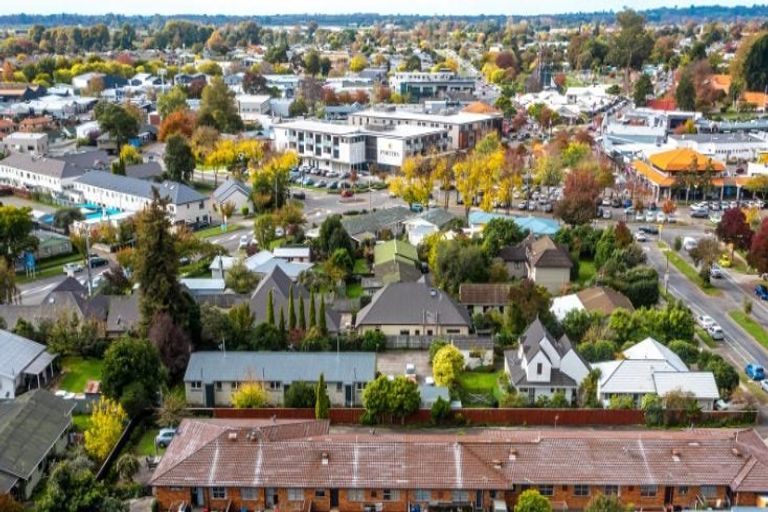 Photo of property in 20a Middle Road, Havelock North, 4130