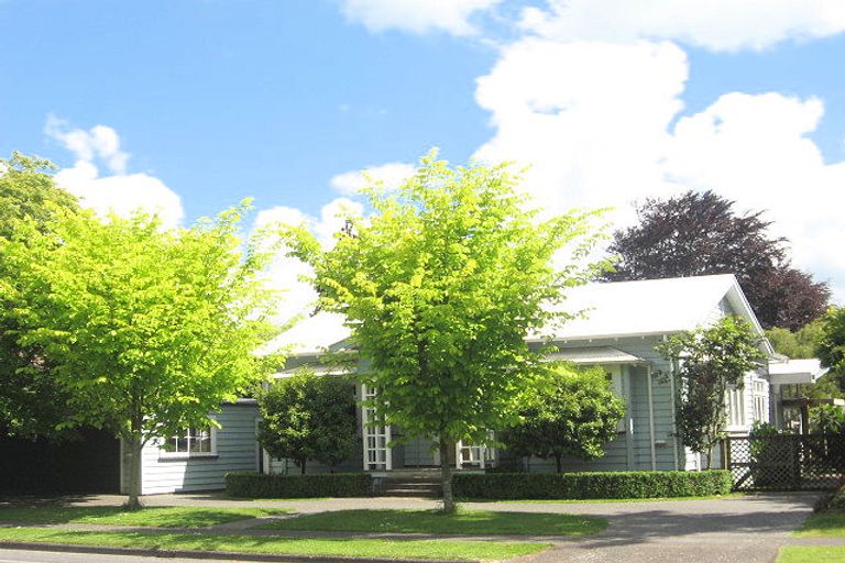 Photo of property in 56 Thornton Road, Cambridge, 3434