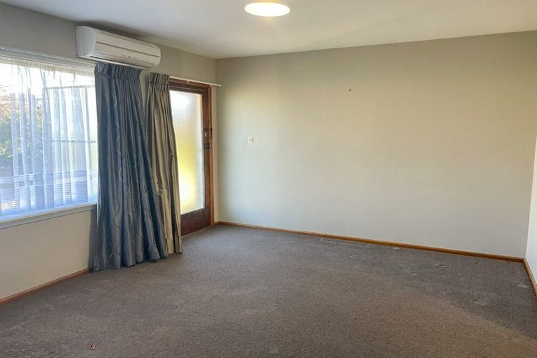 Photo of property in 2/11 Maxwell Street, Riccarton, Christchurch, 8041