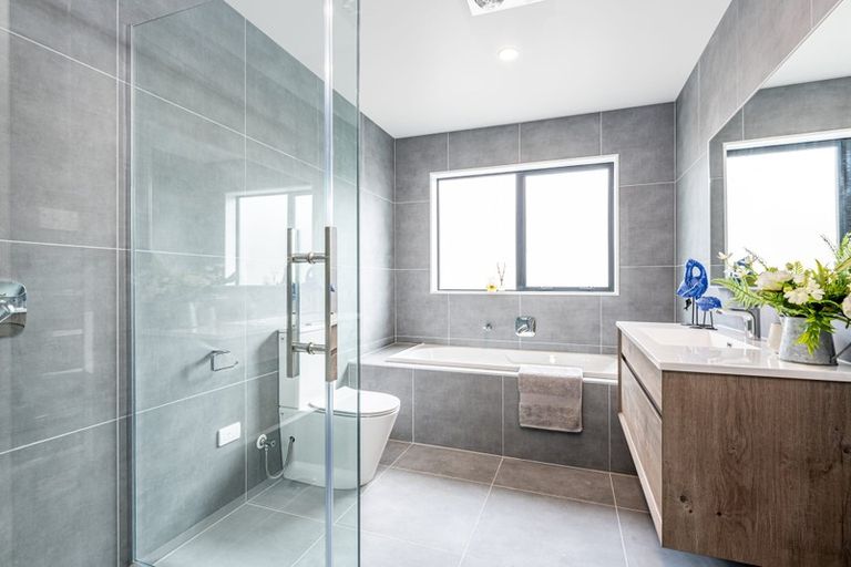 Photo of property in 22 Maika Lane, Birkenhead, Auckland, 0626