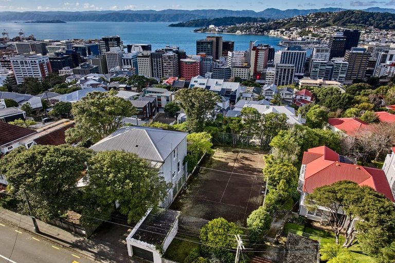 Photo of property in 35 Salamanca Road, Kelburn, Wellington, 6012