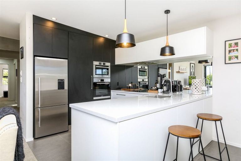 Photo of property in 82 Karamea Street, Whalers Gate, New Plymouth, 4310