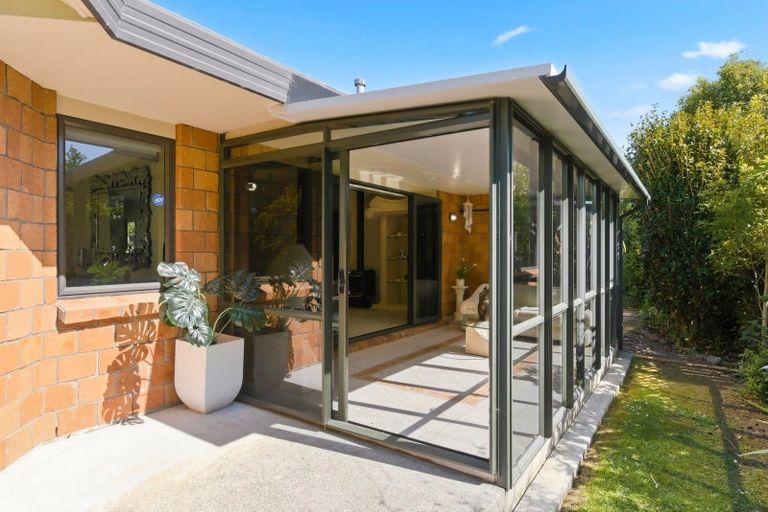 Photo of property in 3 Westpeak Way, Otaki, 5512