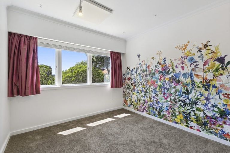 Photo of property in 11 Easdale Street, Kelburn, Wellington, 6012