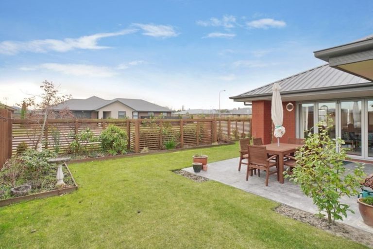 Photo of property in 17 Galatos Street, Rangiora, 7400