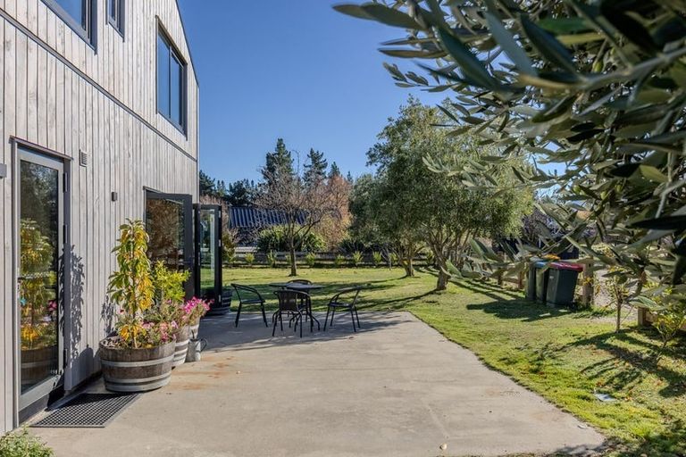 Photo of property in 2/19 Monteith Road, Albert Town, Wanaka, 9382