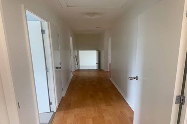 Photo of property in 164a Sunnynook Road, Sunnynook, Auckland, 0620