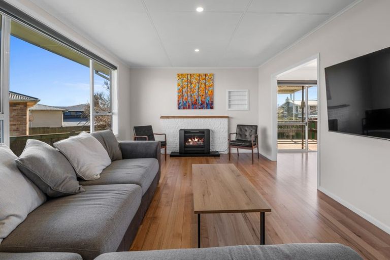 Photo of property in 14 Elliott Crescent, Owhata, Rotorua, 3010