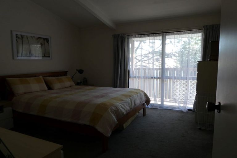 Photo of property in 35 Autumn Avenue, Glen Eden, Auckland, 0602