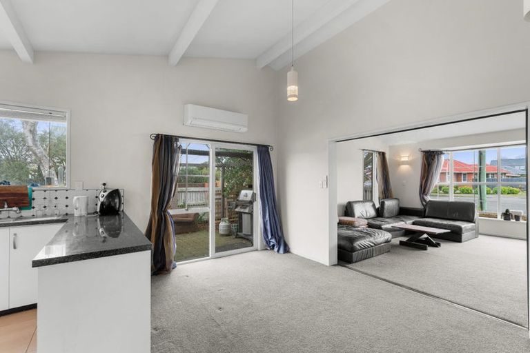 Photo of property in 1/28 Nortons Road, Avonhead, Christchurch, 8042