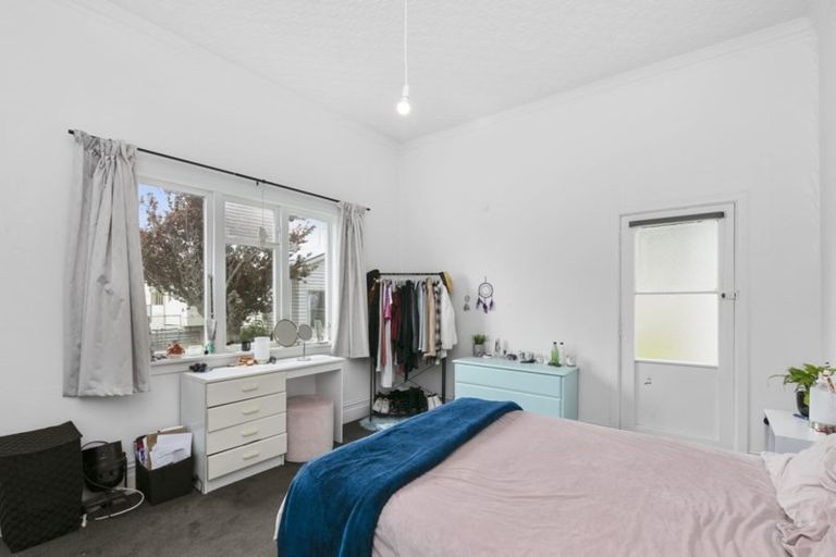 Photo of property in 27 Arlington Street, Mount Cook, Wellington, 6011
