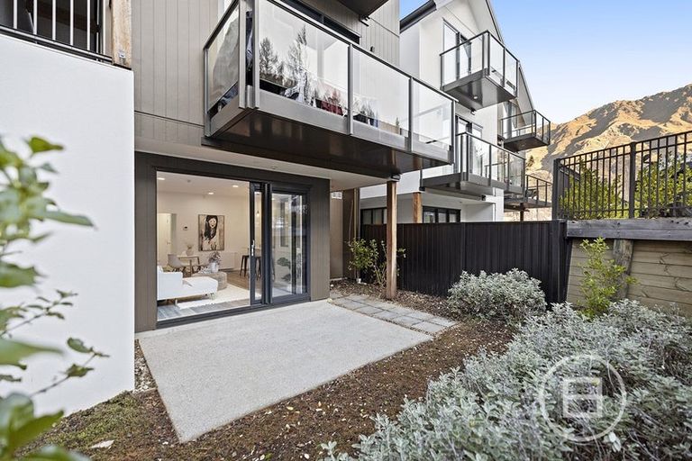 Photo of property in 1/26 Bullendale Drive, Arthurs Point, Queenstown, 9371