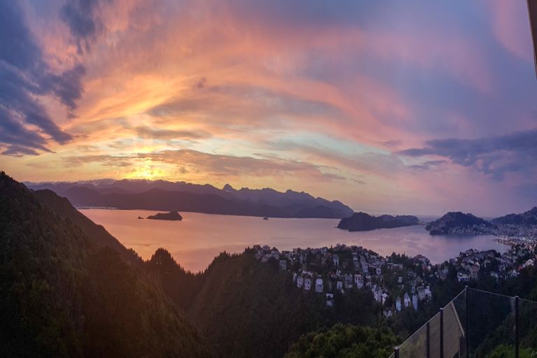 Photo of property in 42 Gurkha Crescent, Khandallah, Wellington, 6035