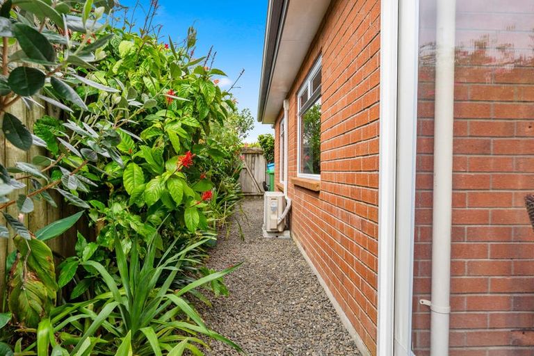 Photo of property in 28 Dan Tori Place, Orewa, 0931