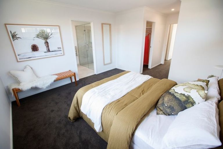 Photo of property in 4 Kaurinui Crescent, One Tree Point, 0118