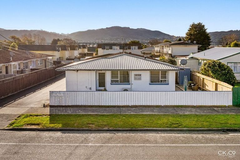 Photo of property in 1/50 Miro Street, Trentham, Upper Hutt, 5018