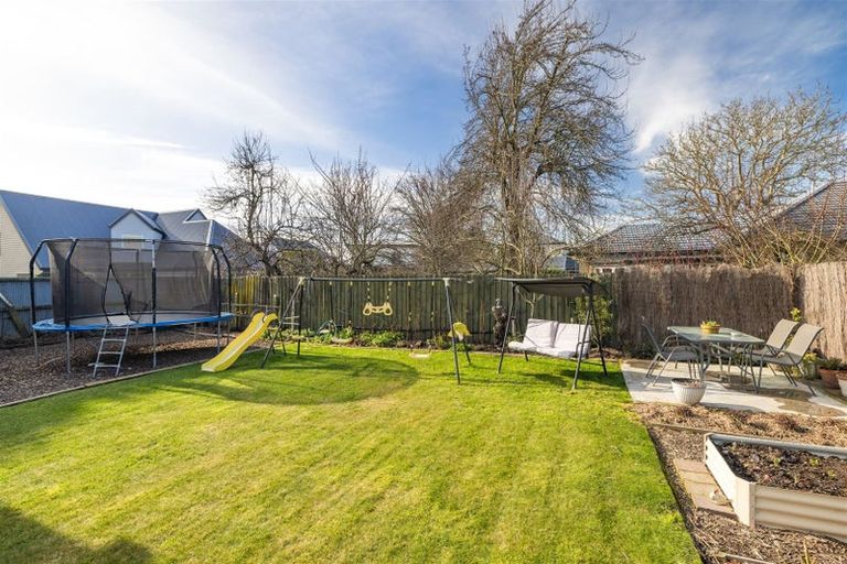 Photo of property in 80 Withells Road, Avonhead, Christchurch, 8042