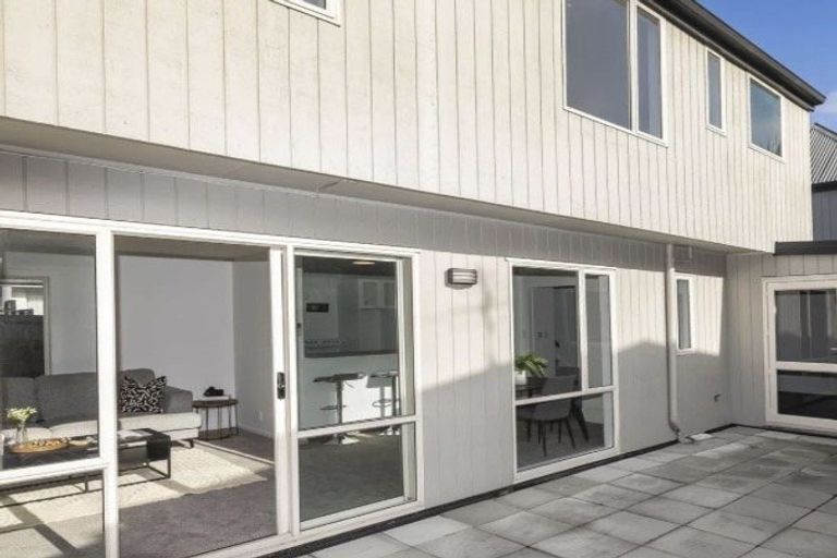 Photo of property in 2/34 Mona Vale Avenue, Riccarton, Christchurch, 8011