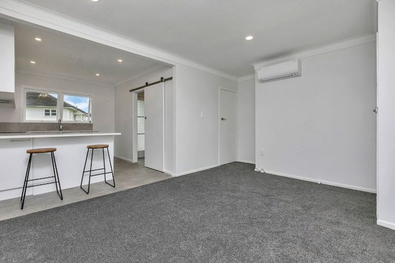 Photo of property in 5/19 Lake Pupuke Drive, Takapuna, Auckland, 0622