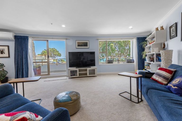 Photo of property in 1c Queen Street, New Plymouth, 4310