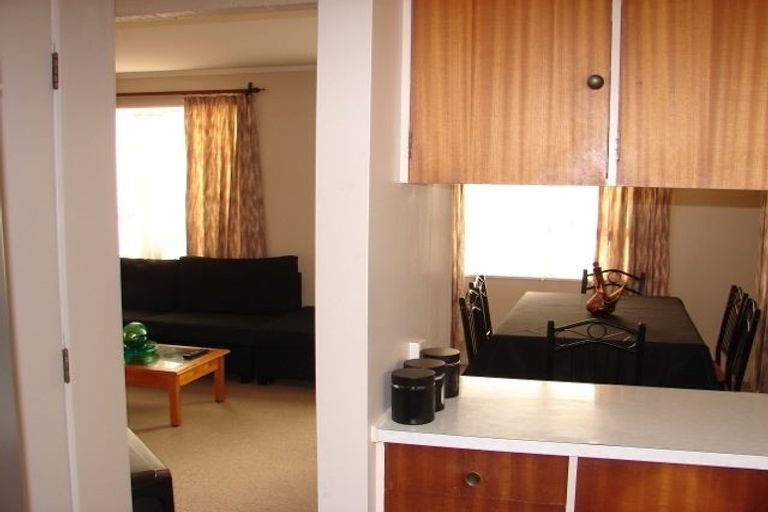 Photo of property in 99a Allington Road, Karori, Wellington, 6012