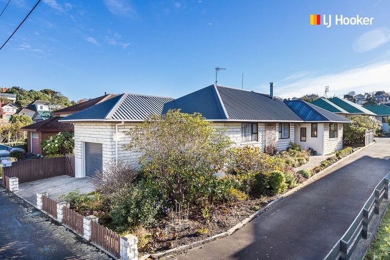 Photo of property in 11 Lochend Street, Musselburgh, Dunedin, 9013